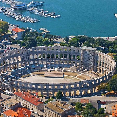 Apartman Andela Pula Centar Bagian luar foto