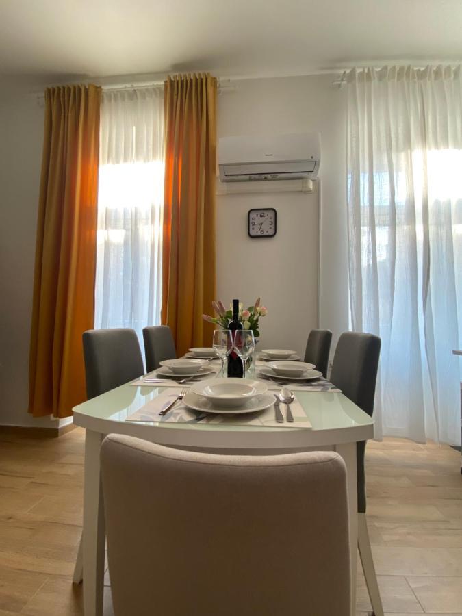 Apartman Andela Pula Centar Bagian luar foto